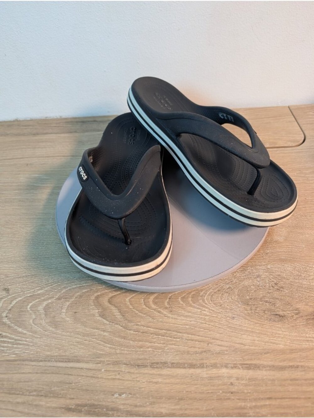 Crocs Bayaband Flip Flops Men's 8 Women's 10 Black White Sandals Shoes